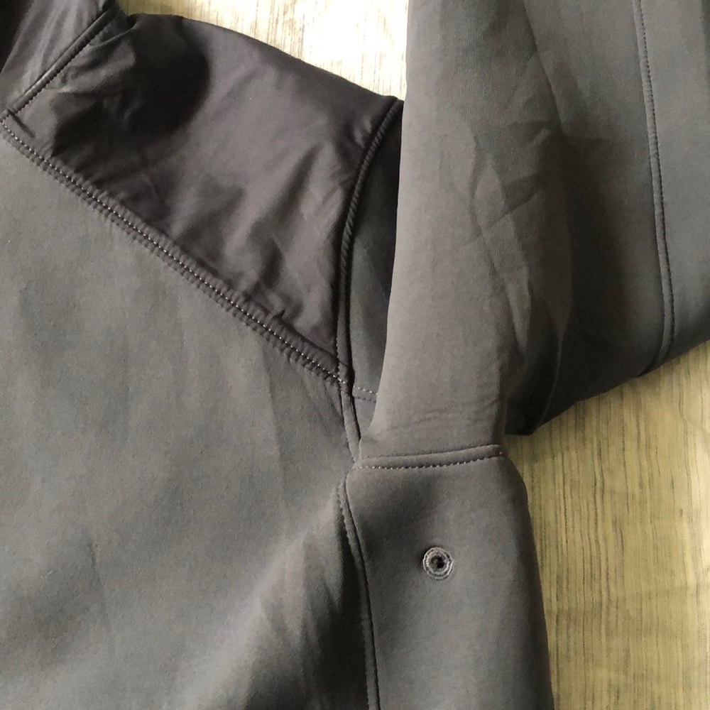 Lululemon Jacket - Picture 6 of 9